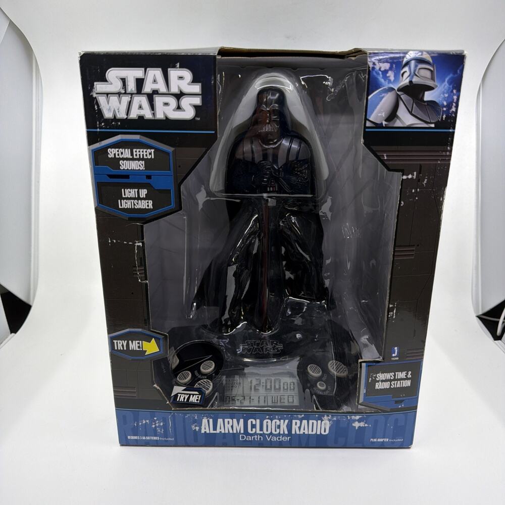 Star Wars Darth Vader Alarm Clock Radio Lights Sounds Lucasfilm 2011 Sealed NIB